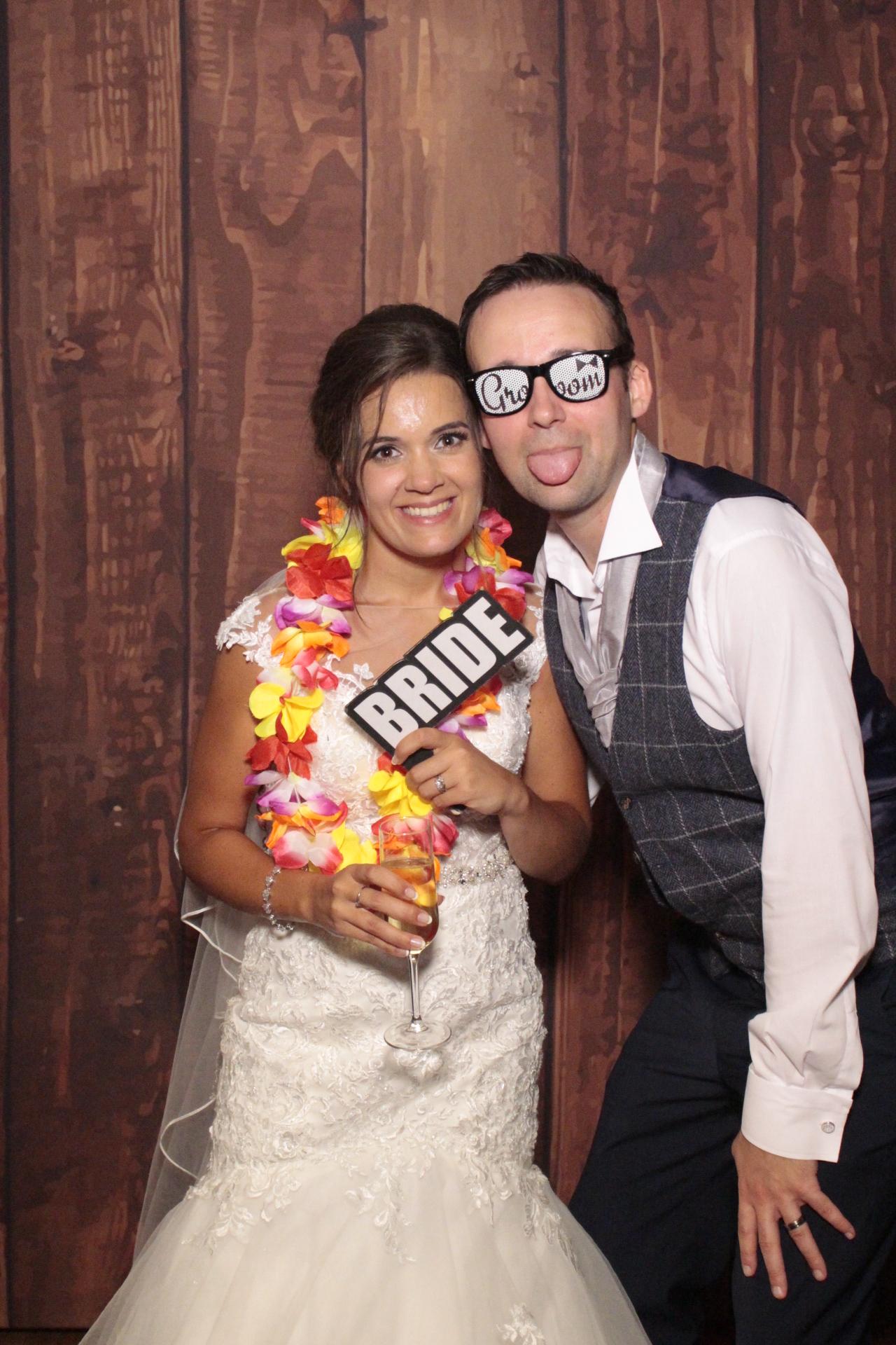 Samantha & Sean's Wedding | View more photos from the event at gallery.myphotoboothexperience.co.uk/u/MyPhotoBoothExperienceLtd/Samantha-Seans-Wedding